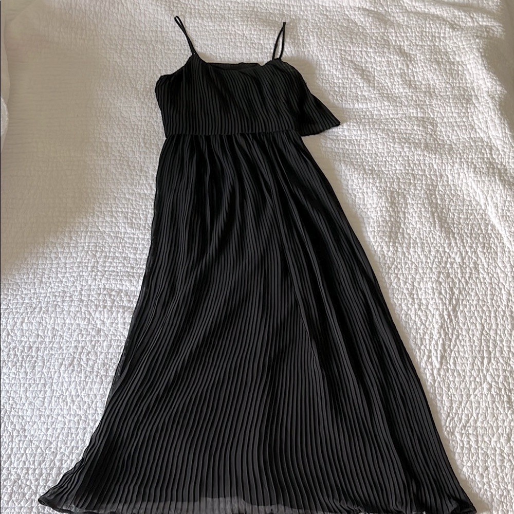 LC Lauren Conrad Black Pleated Dress